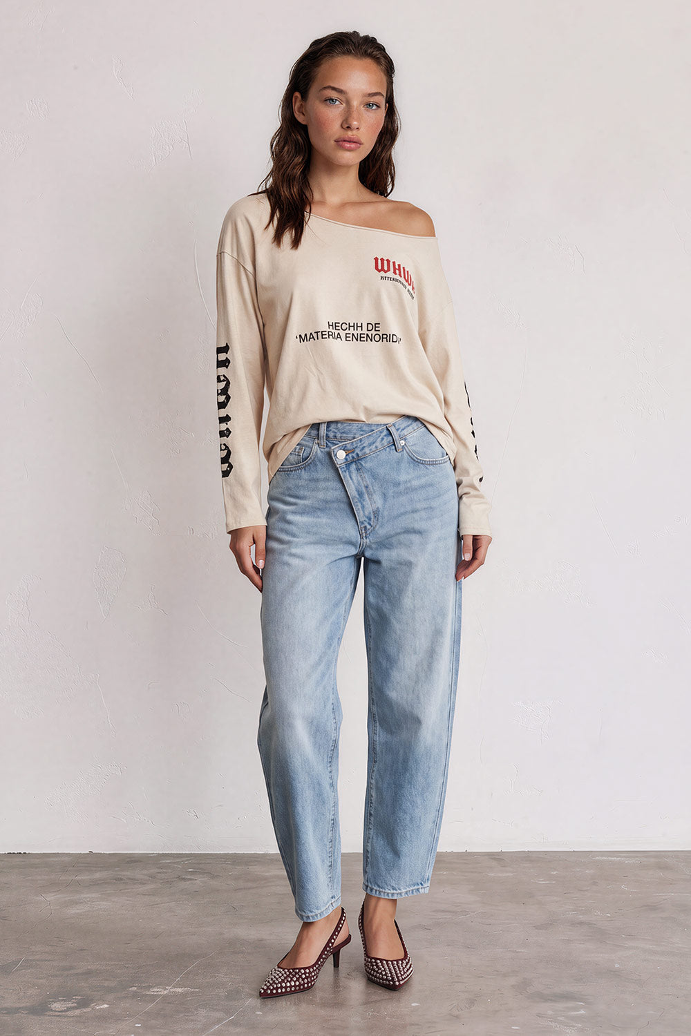 Off Shoulder Longsleeve Beige