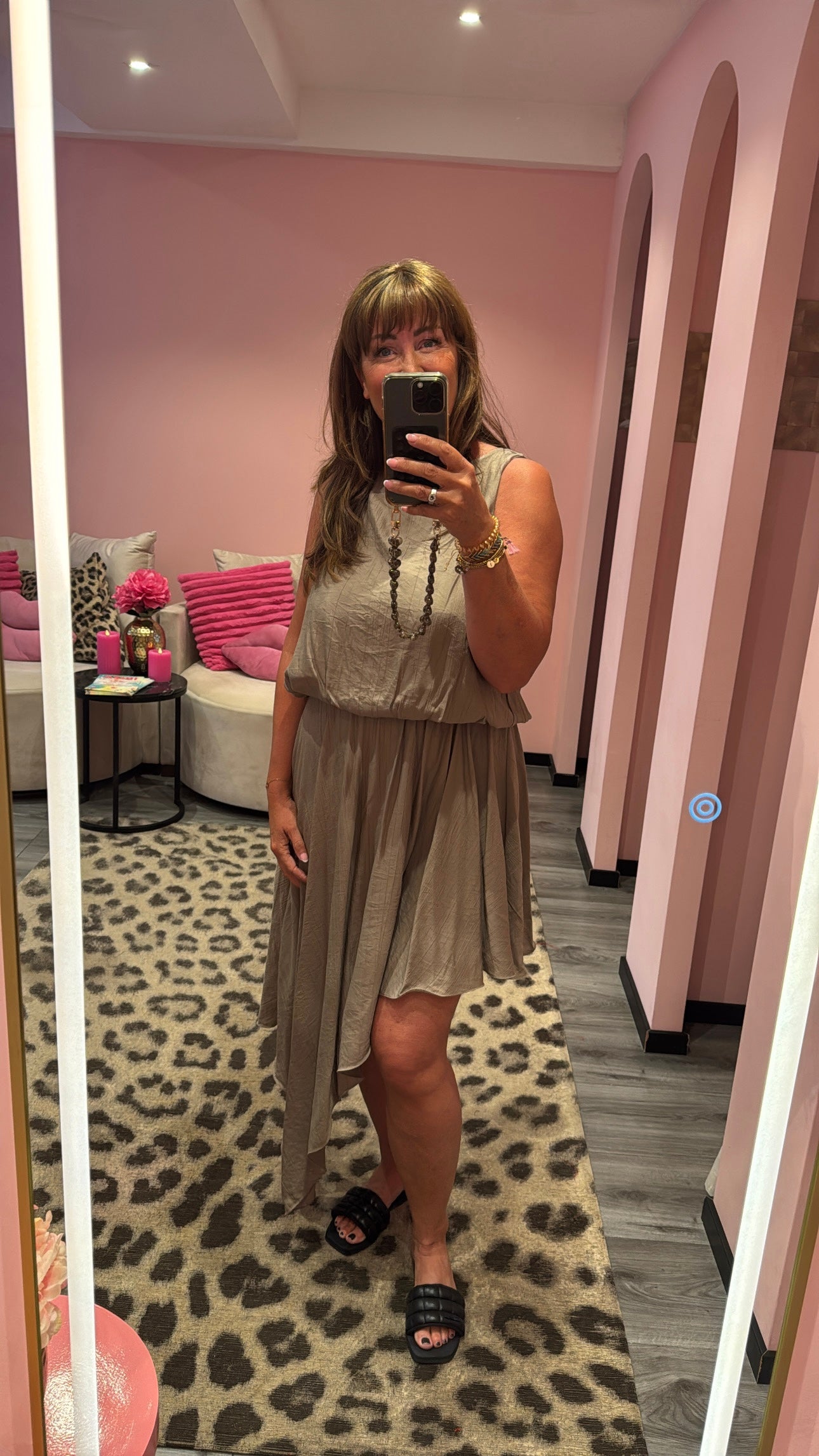Jolie Jurk Taupe