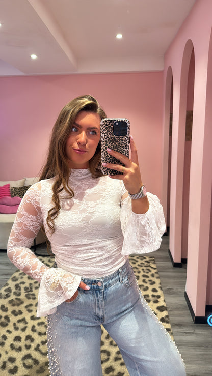 Lace Top Wit