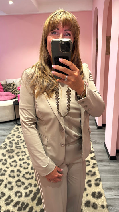 Ambika Travel Blazer Abby Taupe