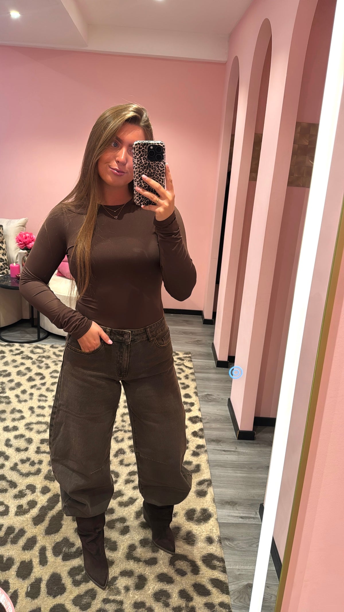 Queen Hearts Barrel Jeans Mid Waist 3717-15 Donker Bruin