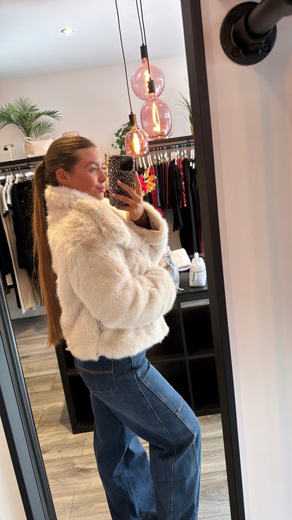 Faux Fur Jasje Off White