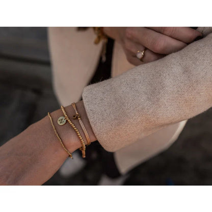 ByShir Armand Met Letter Goud