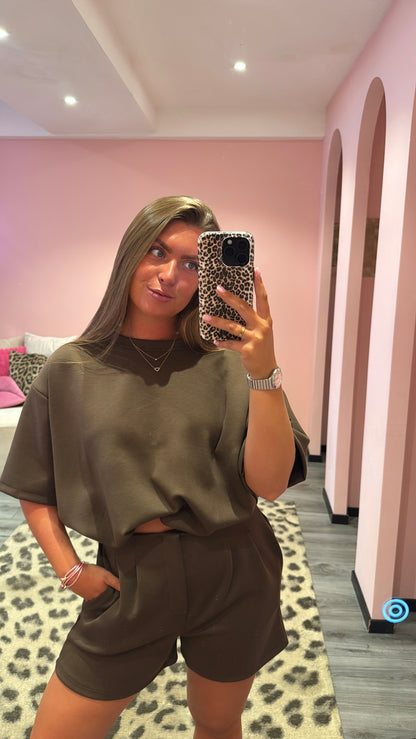 Comfy 2 Piece Set Donker Bruin
