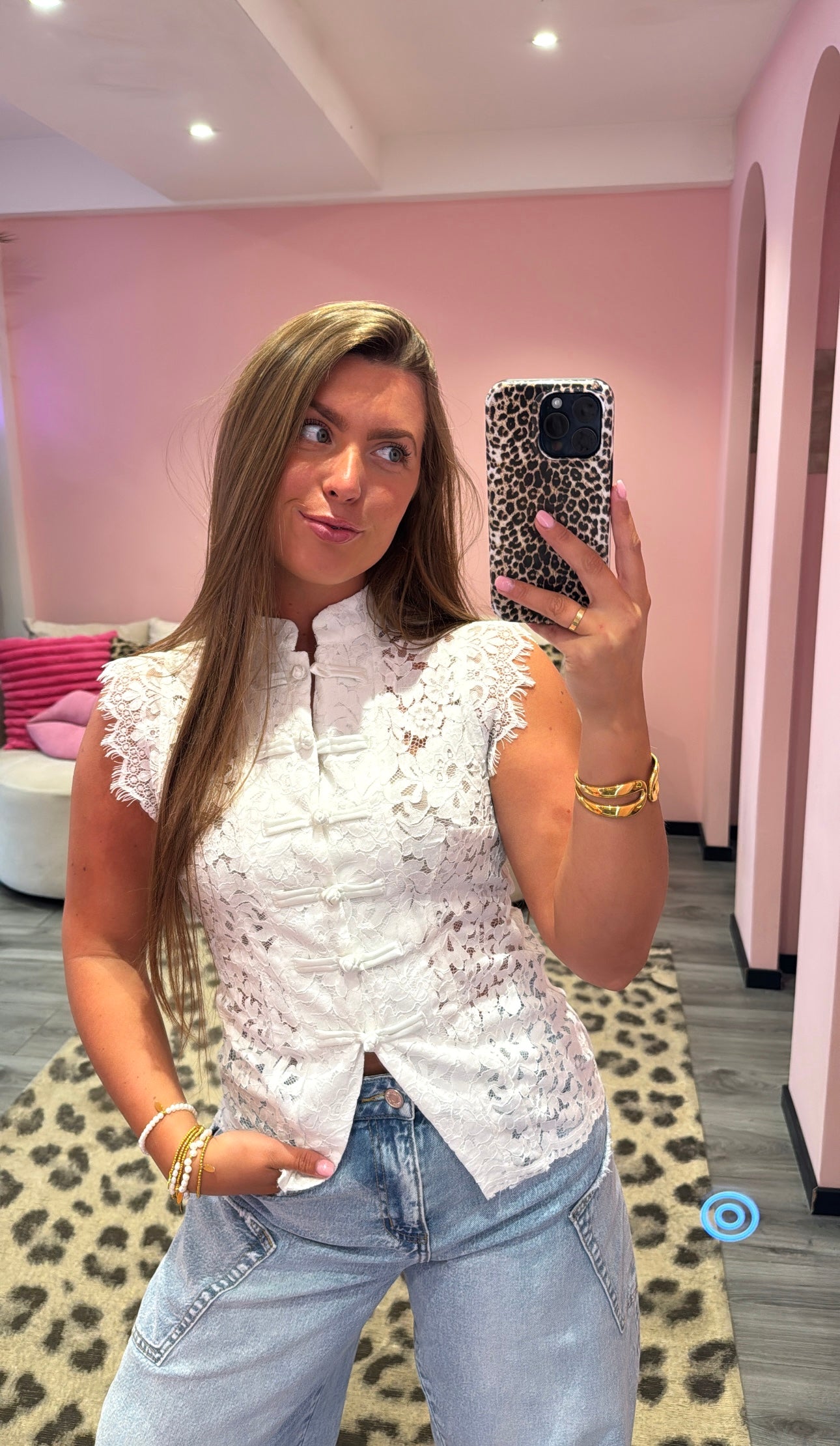 Lace Musthave Top Wit