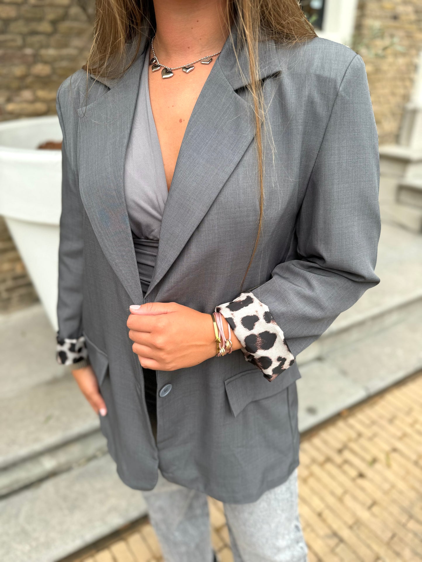 Blazer with leopard print gray