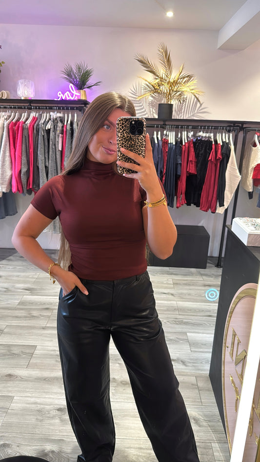 Soft Col Top Bordeaux