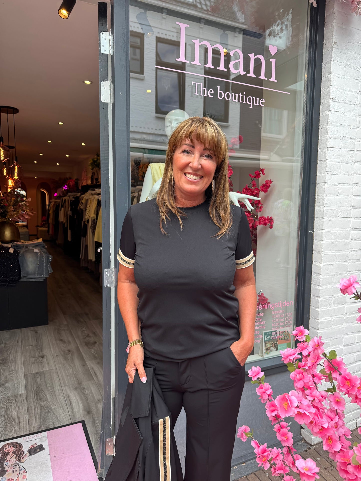 Ambika Travel T-Shirt Magealene Zwart