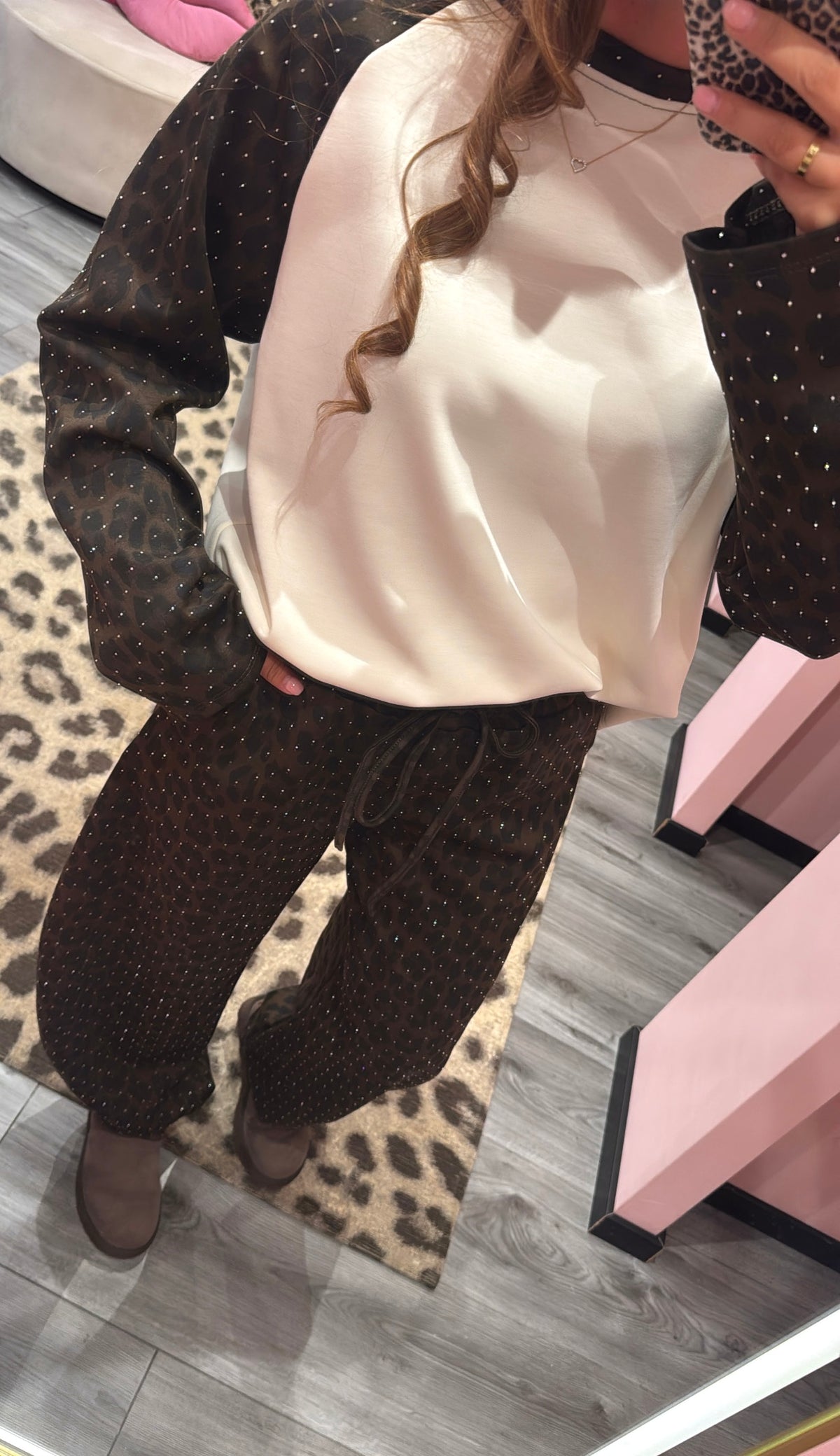 Comfy Chic Set Bruin Leopard Strass