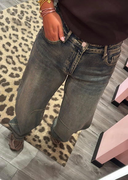 Queen Hearts Barrel Jeans Mid Waist 3717 -6