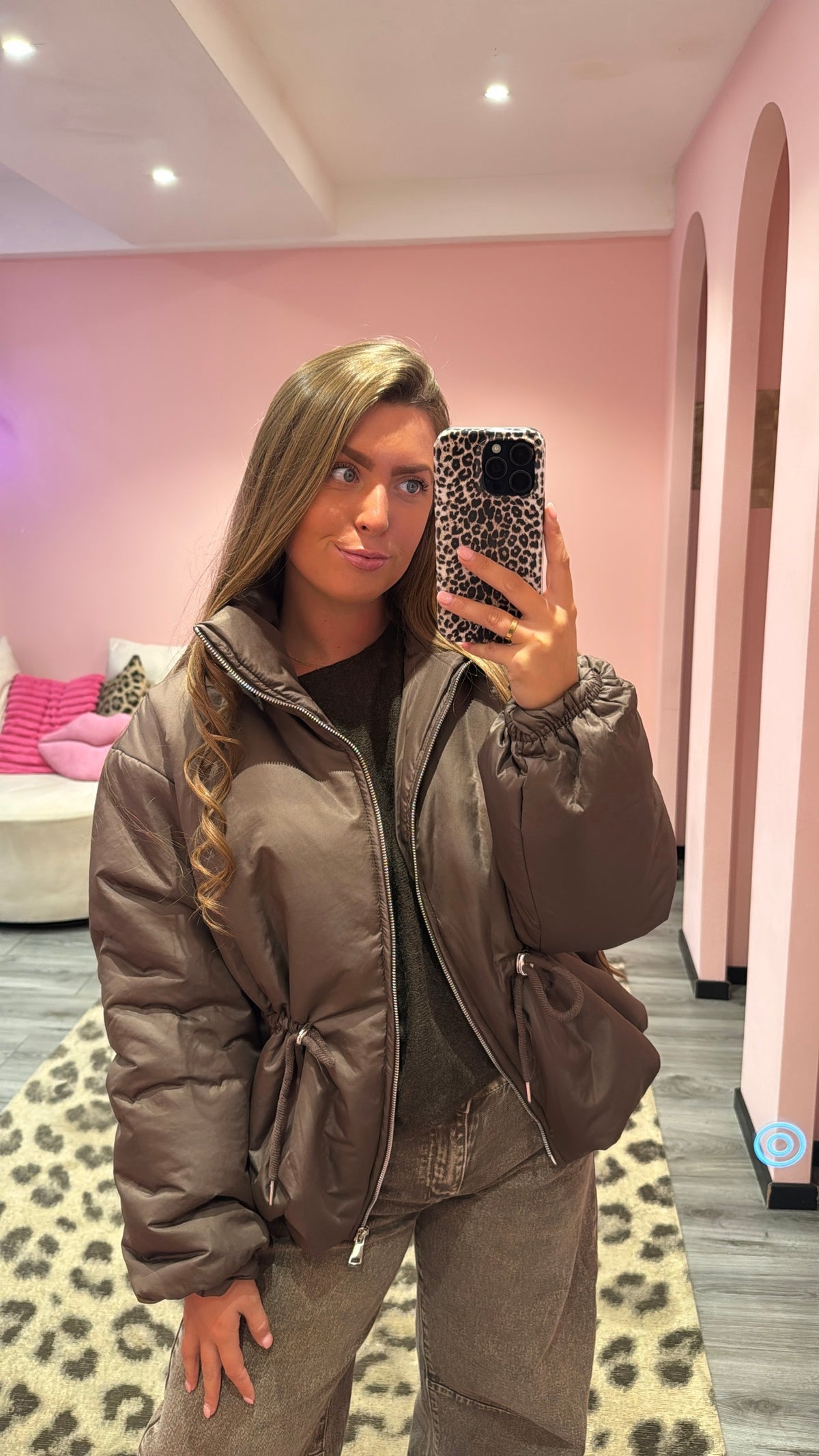 Bowie Puffer Bruin