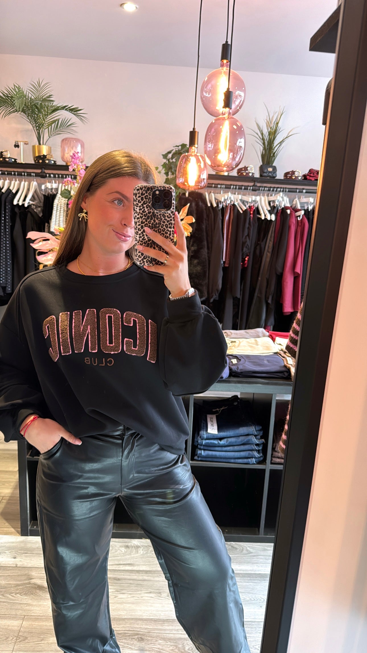 Iconic Sweater Zwart