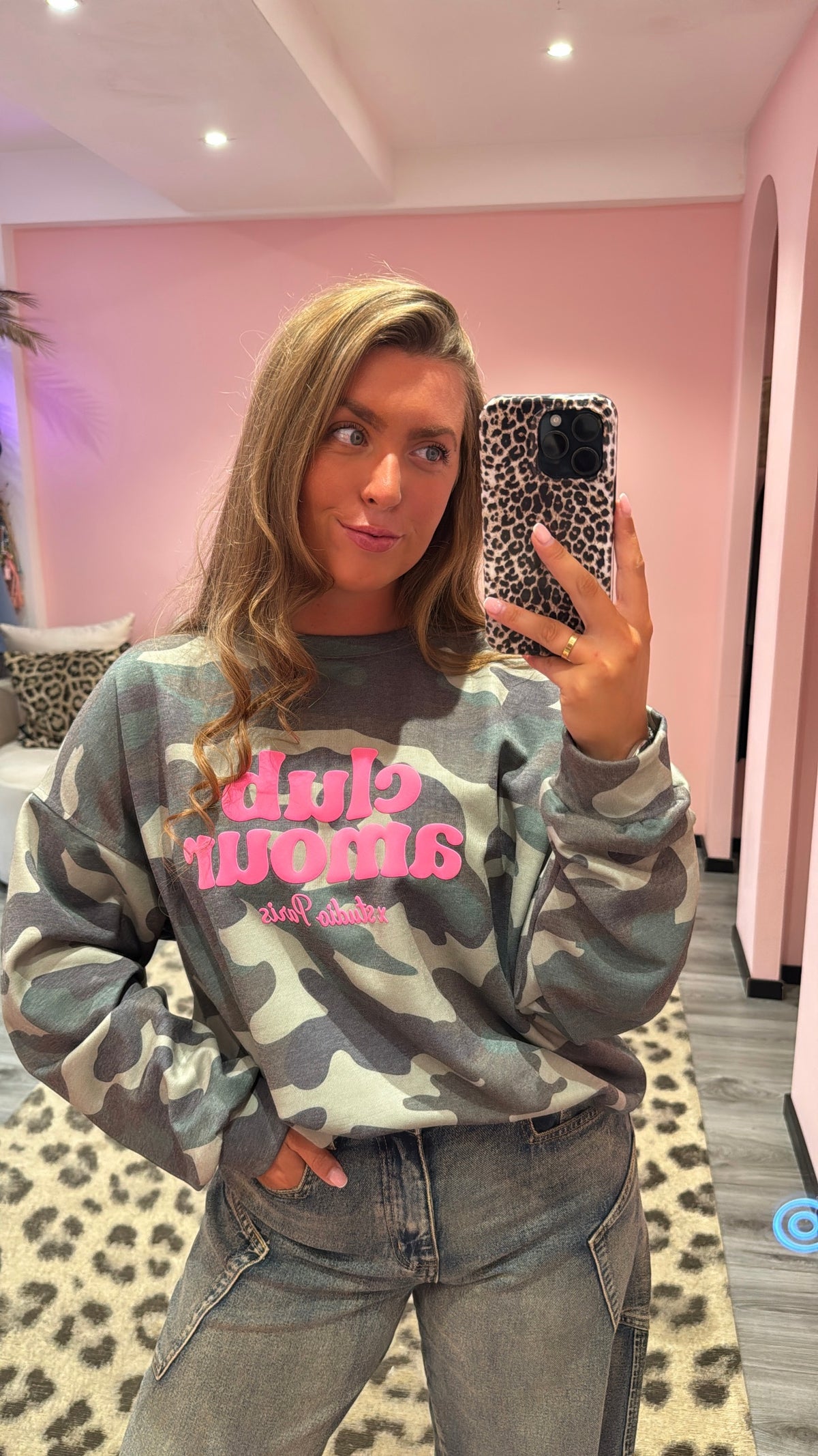 Club Amour Sweater Camouflage Groen