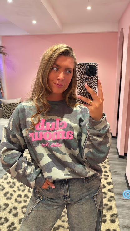 Club Amour Sweater Camouflage Groen