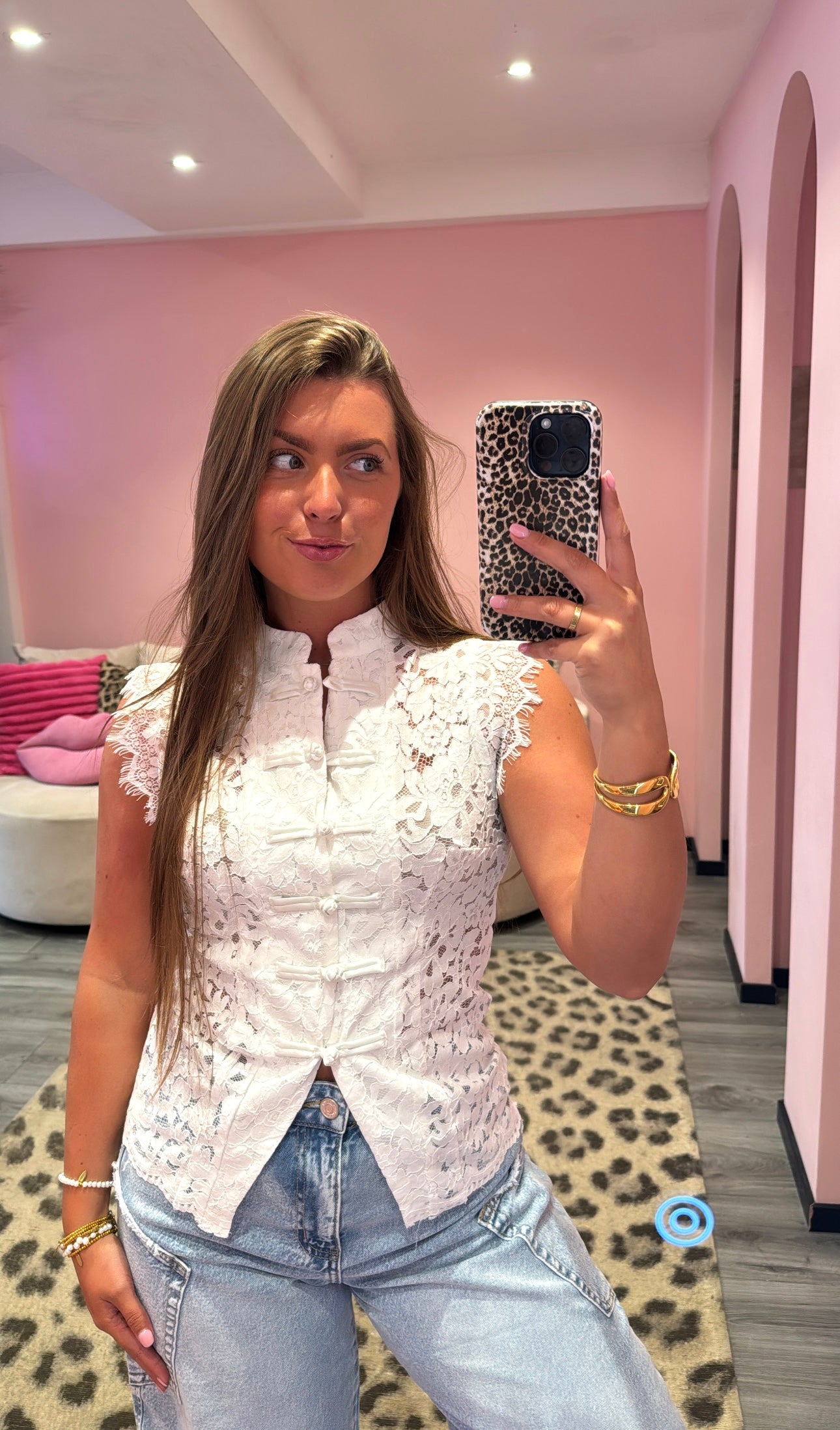 Lace Musthave Top Wit