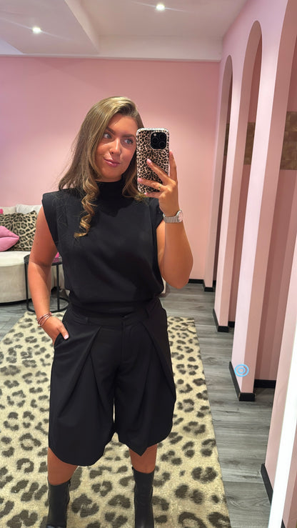 Chic Pleated Jort Zwart