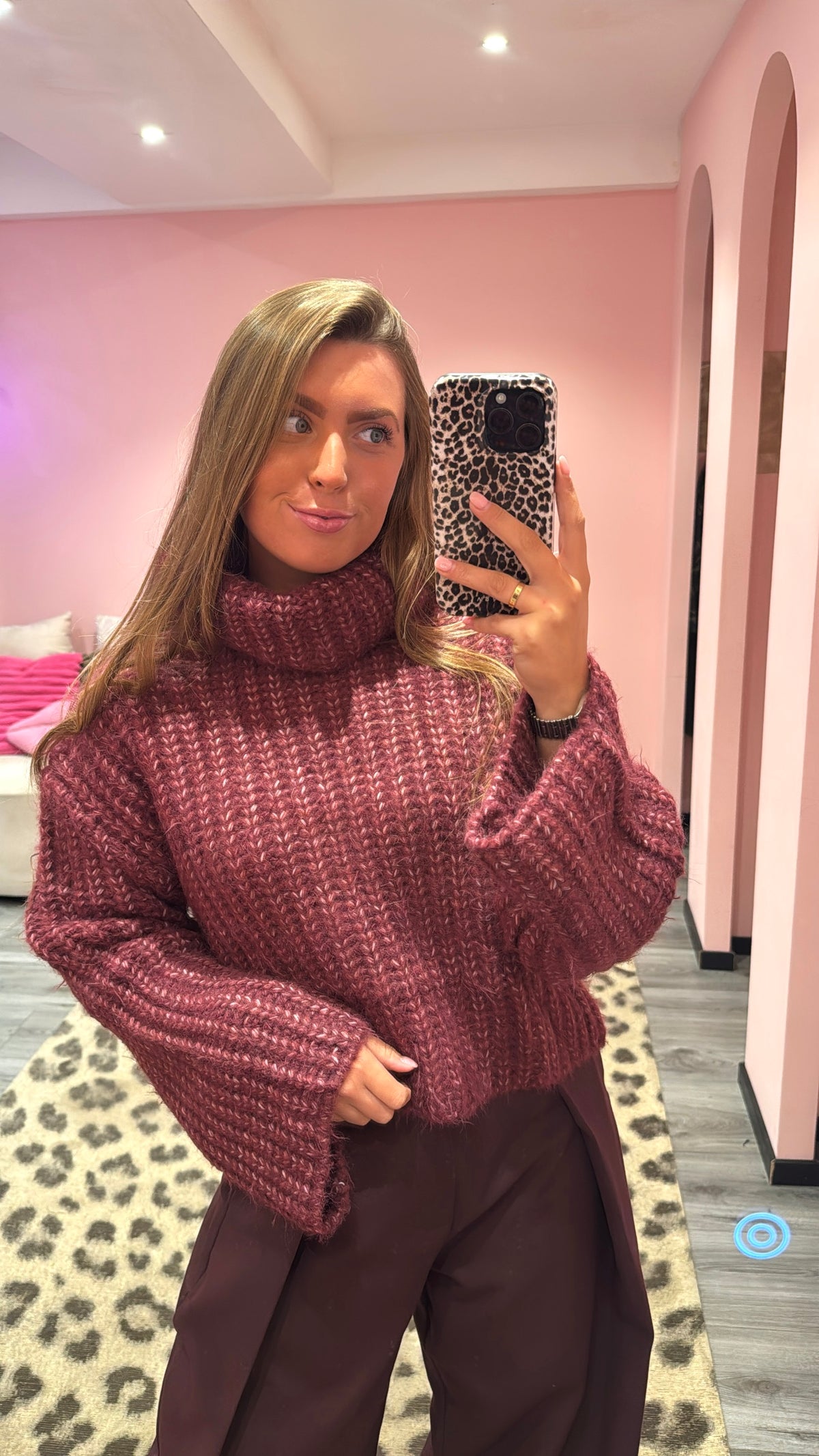 Cozy Cable Col Berry Aubergine 9039