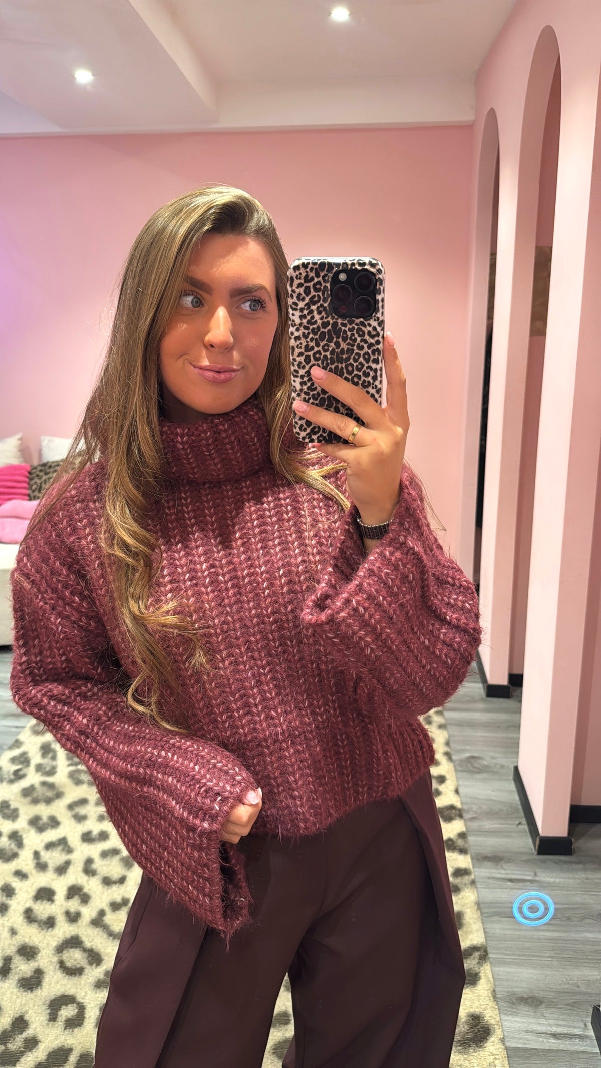 Cozy Cable Col Berry Aubergine 9039