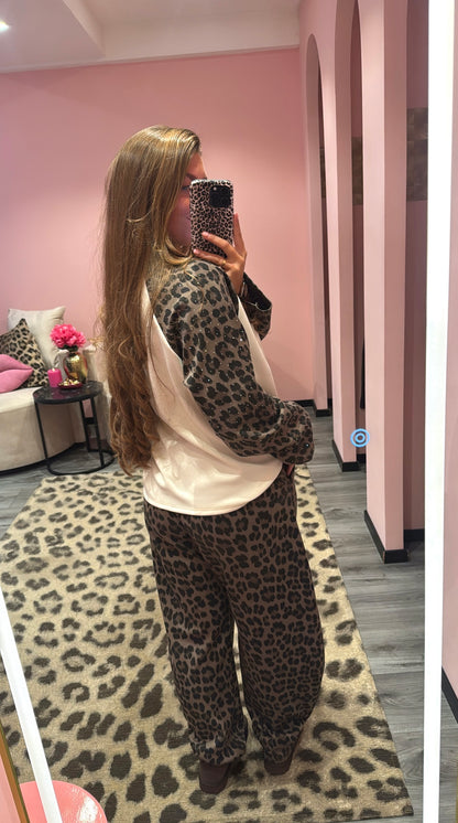 Comfy Chic Set Taupe Leopard Strass