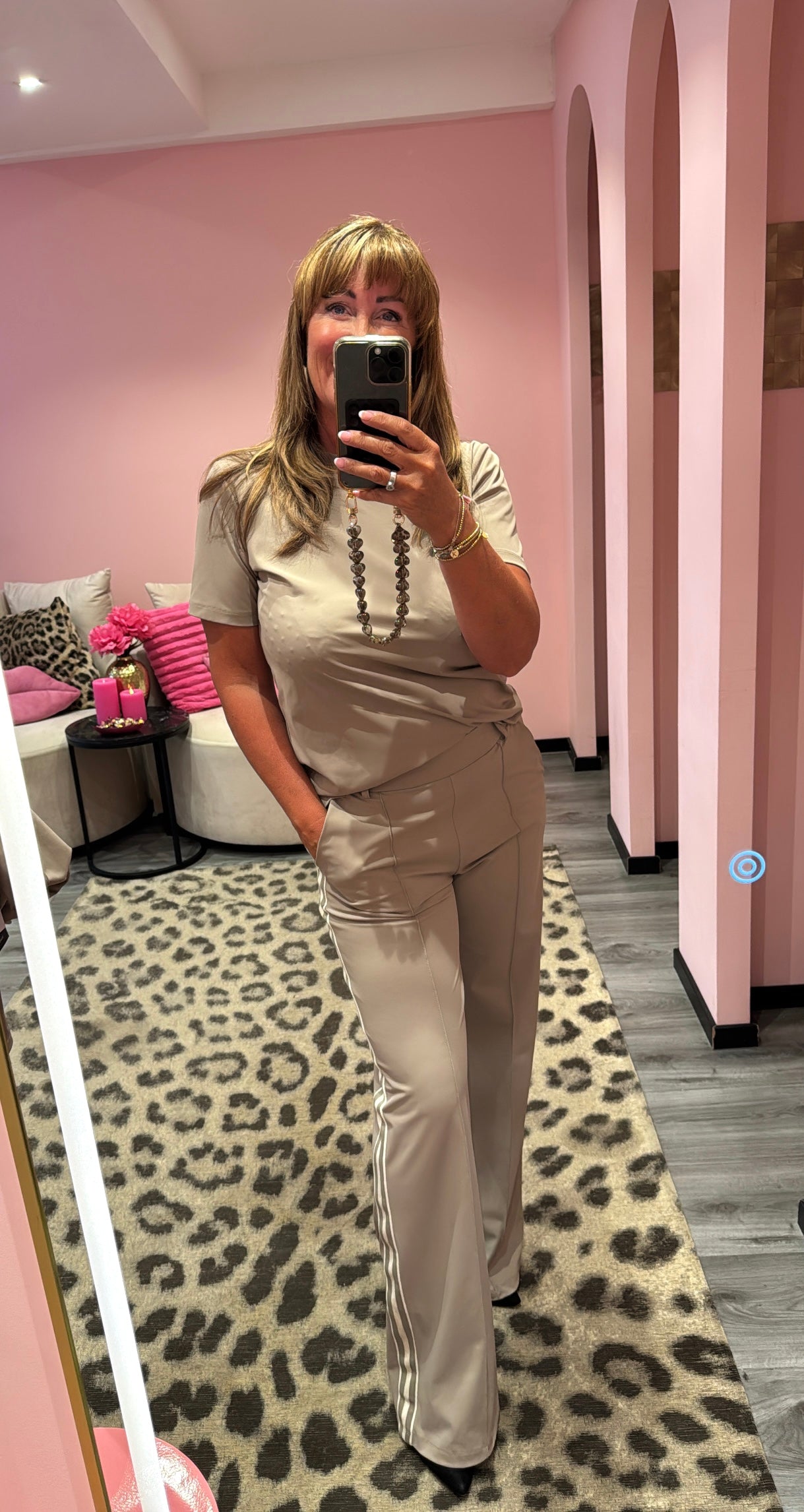 Ambika Travel T-Shirt Magdalene Taupe