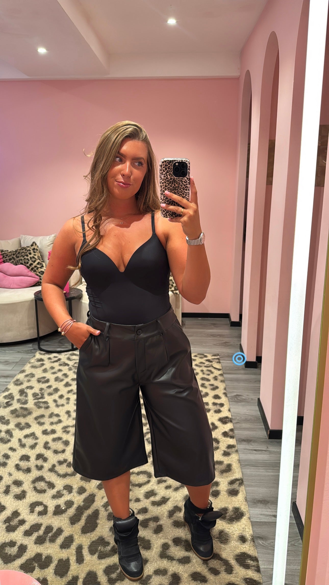 Lola Leatherlook Jort Zwart