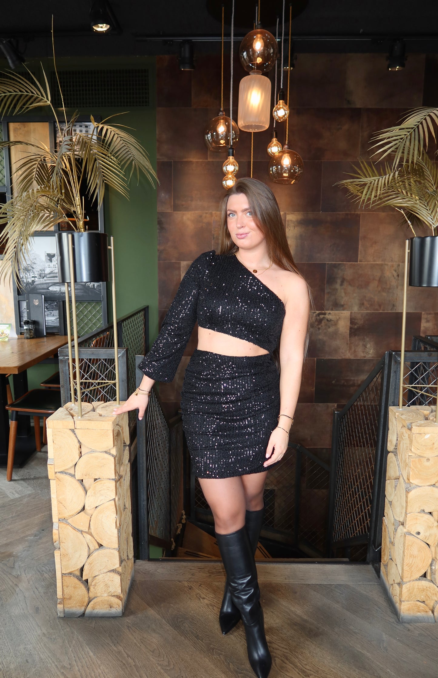 Party Glitter One Shoulder Cut Out Jurkje Zwart