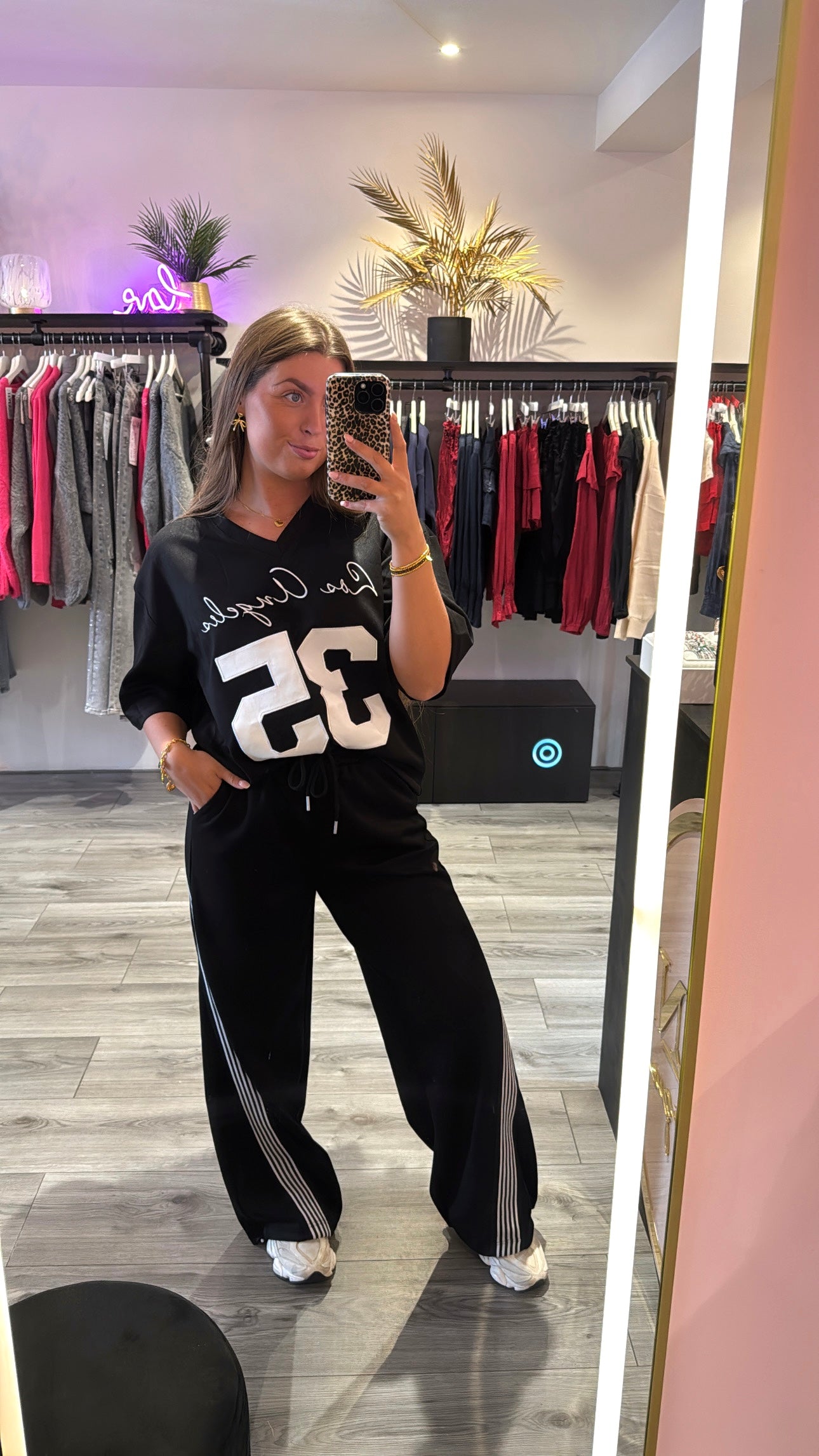 Ambika Baseball T-Shirt Coco Zwart