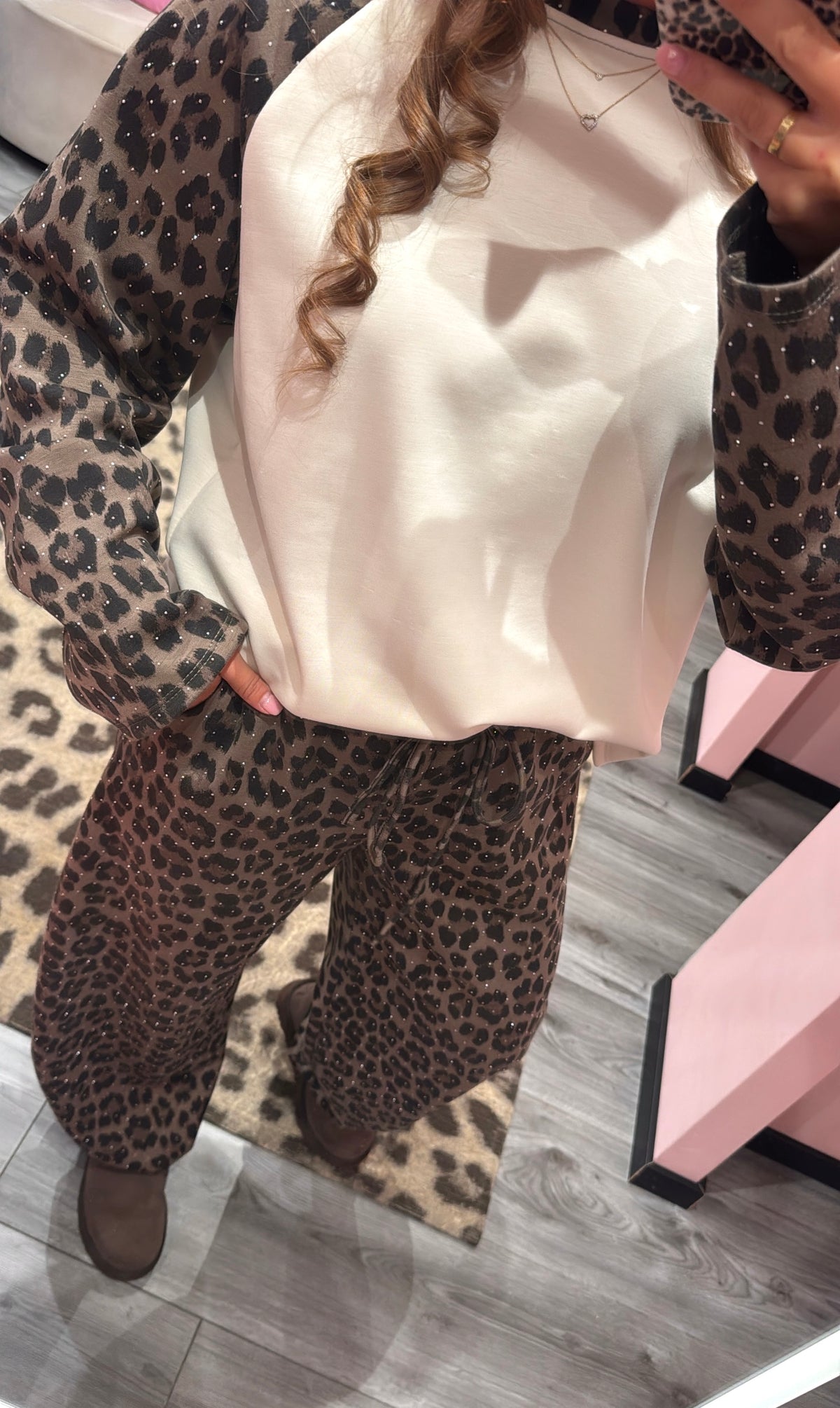 Comfy Chic Set Taupe Leopard Strass