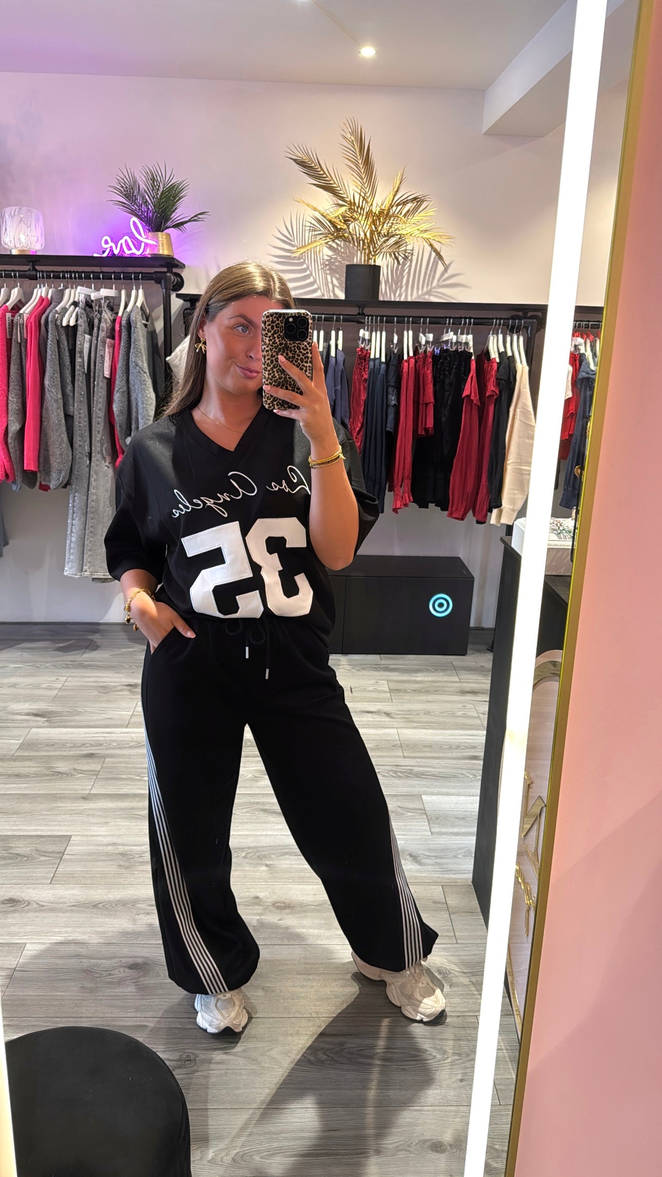 Ambika Baseball T-Shirt Coco Zwart