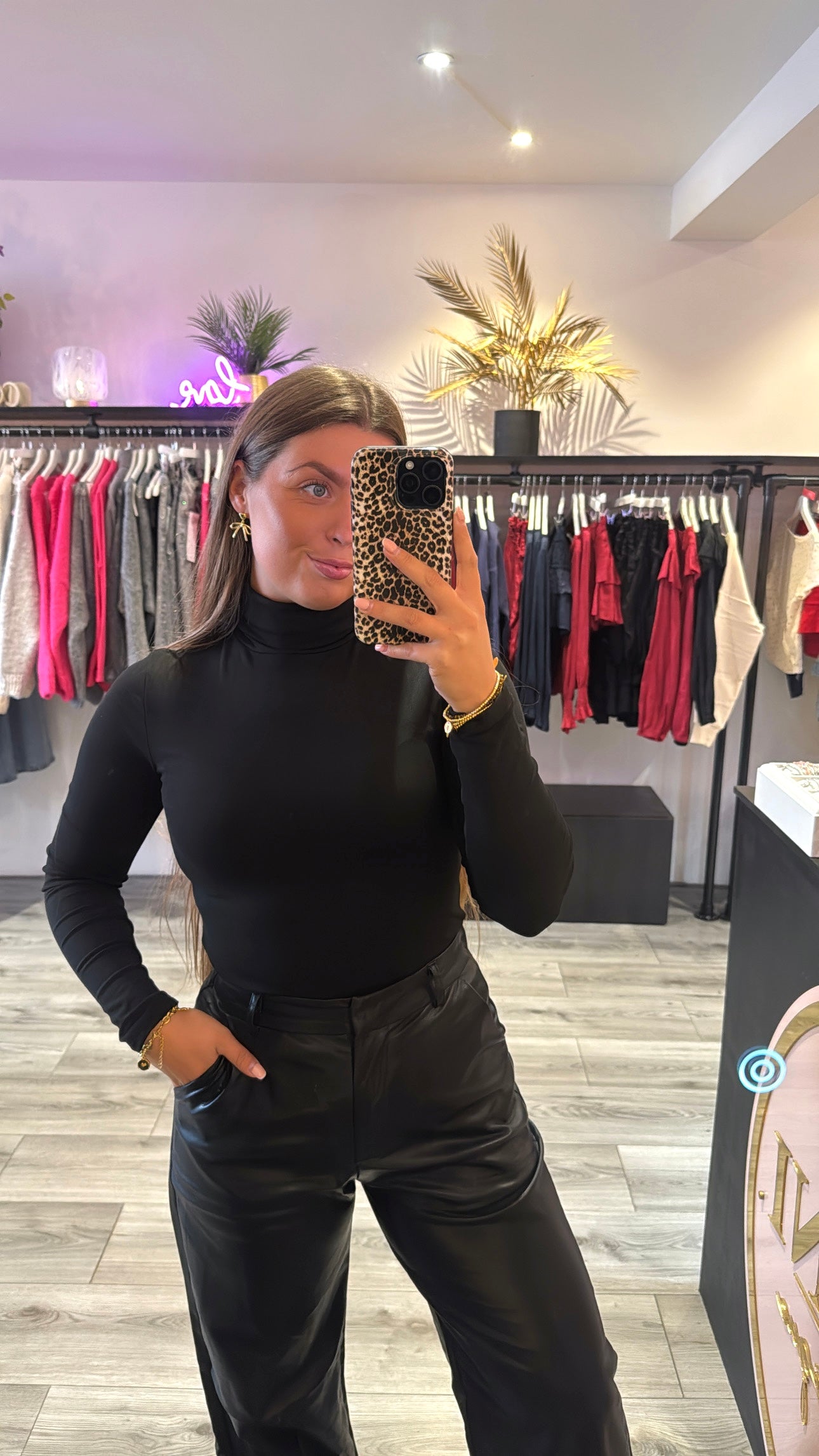 Body Soft Met Col Zwart