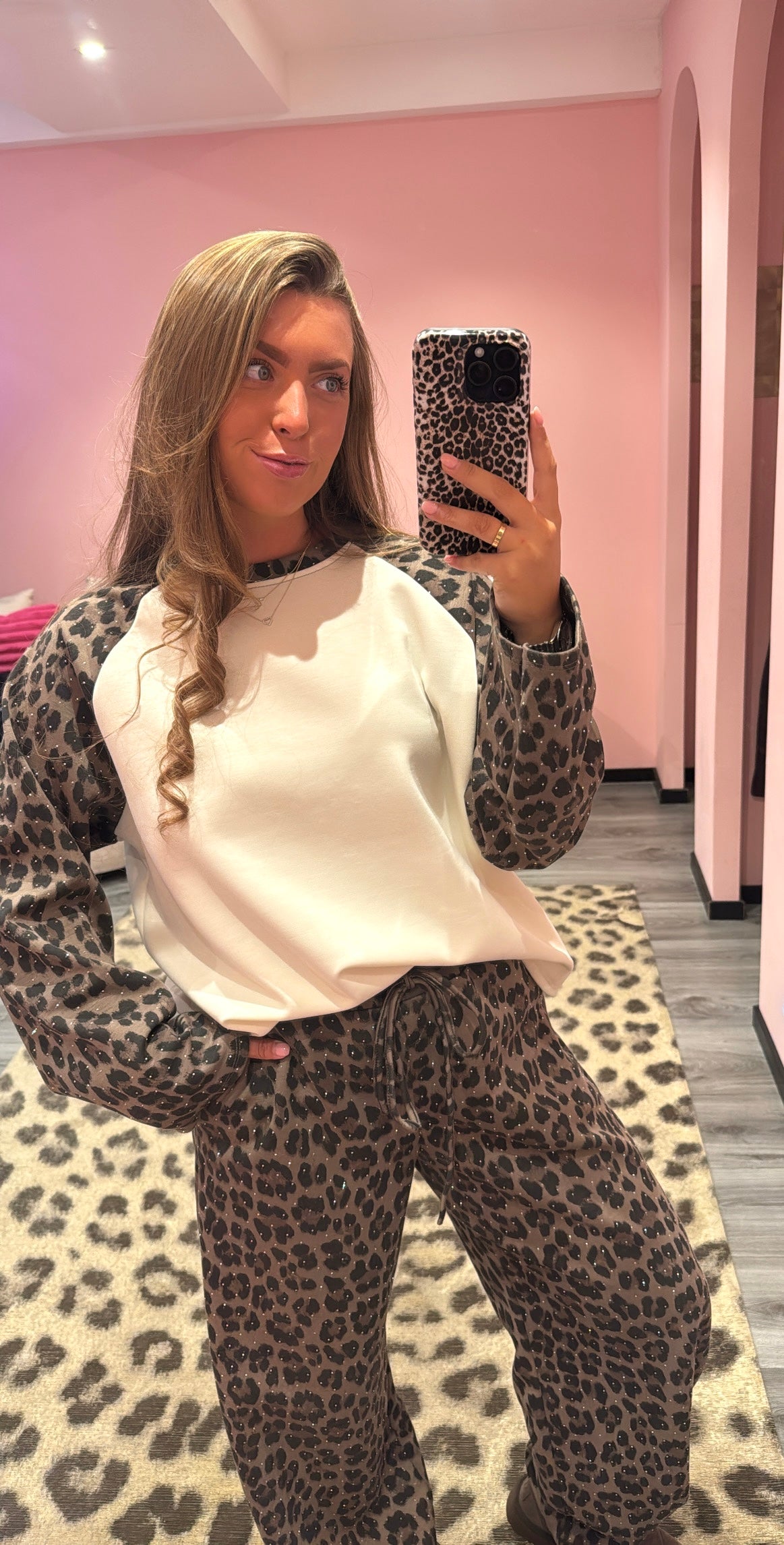 Comfy Chic Set Taupe Leopard Strass