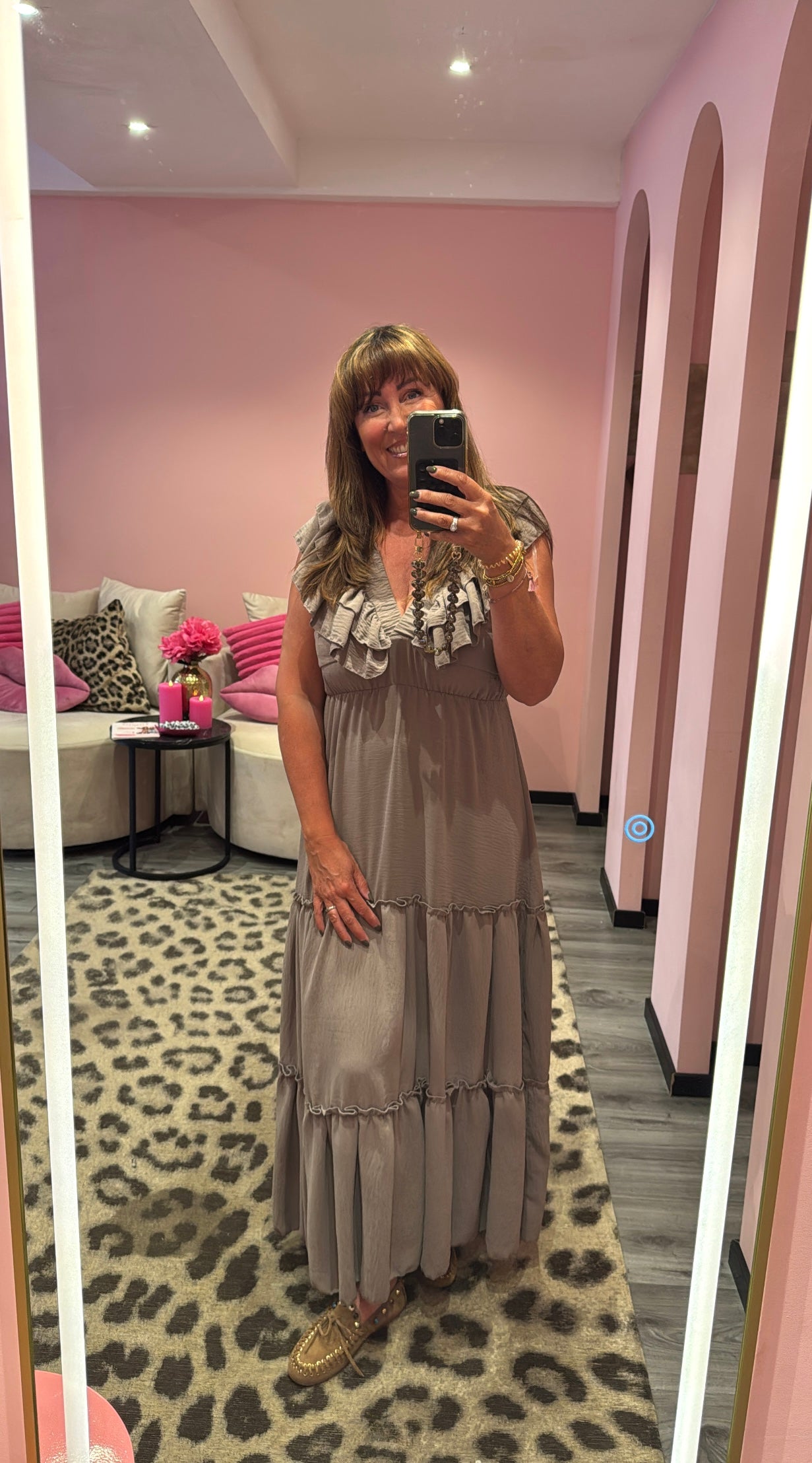 Ruffle Romance Jurk Taupe