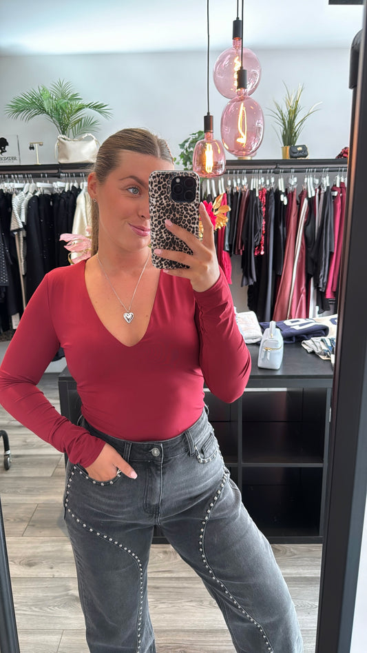 Stretchy Body V Hals Bordeaux