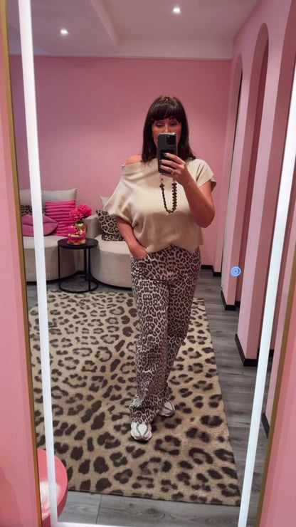 Off Shoulder Top Beige