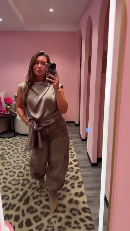 Amélie Satin Top Taupe